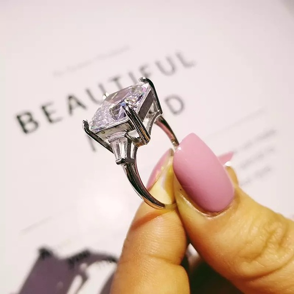 5.62ct Three Stones Setting Asscher Cut Created White Sapphire - Picture 8 of 16